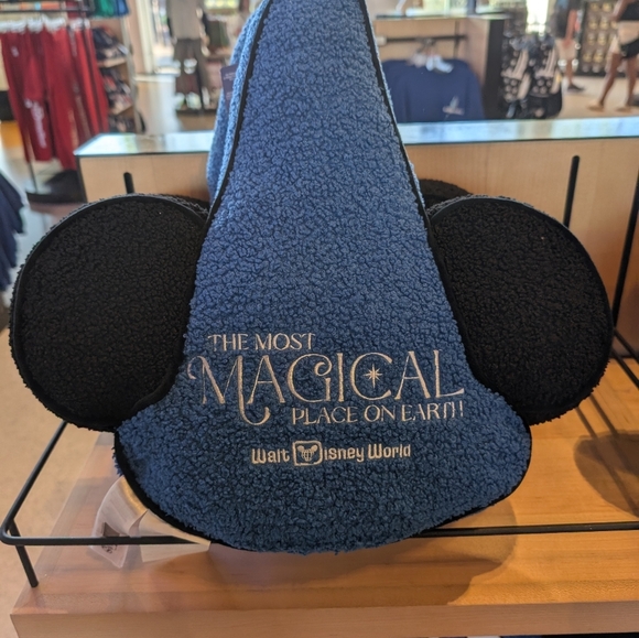NEW🌟Disney Parks 2025 Fantasia Sorcerer Mickey Mouse Light-Up Throw Pillow - Picture 4 of 5